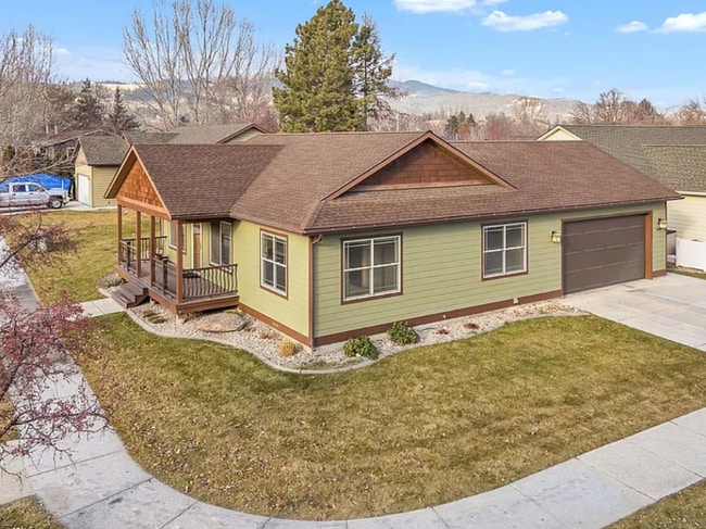 Building Photo - 11496 Allomont Dr