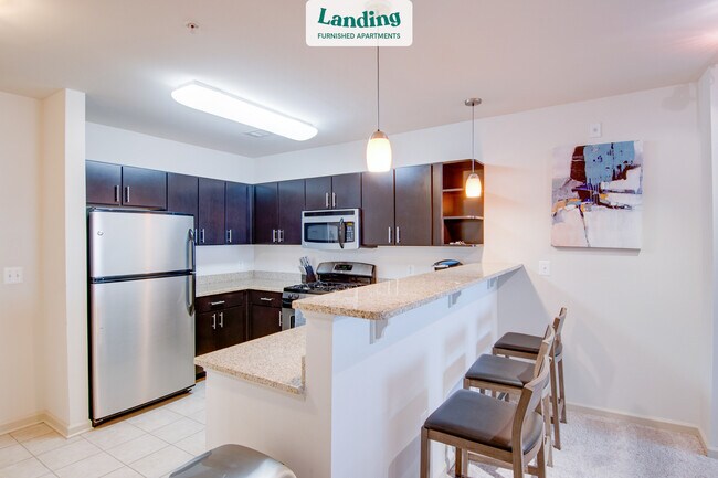 Building Photo - 925 N Garfield St