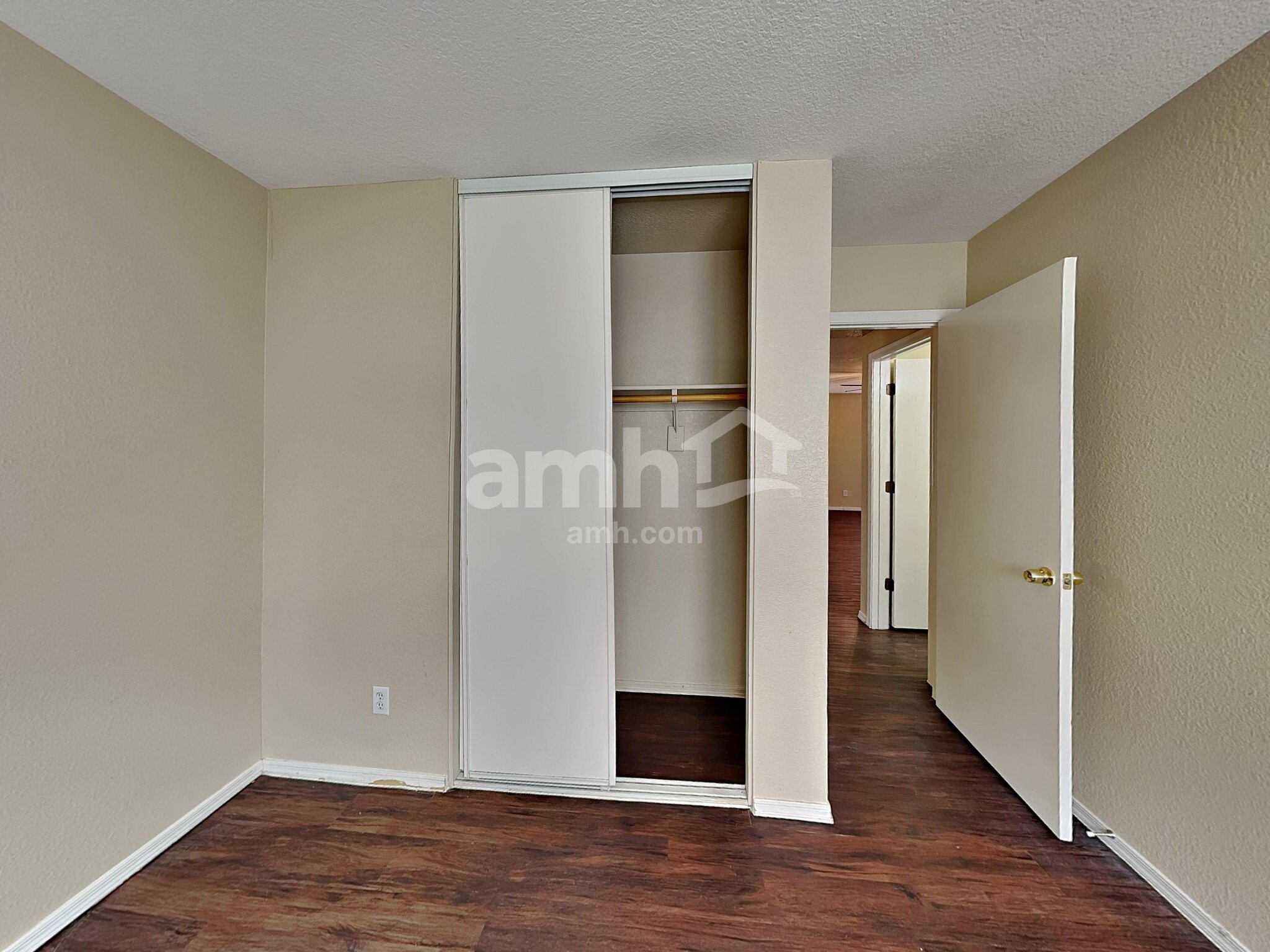 Building Photo - 1767 W Rue De La Montagne