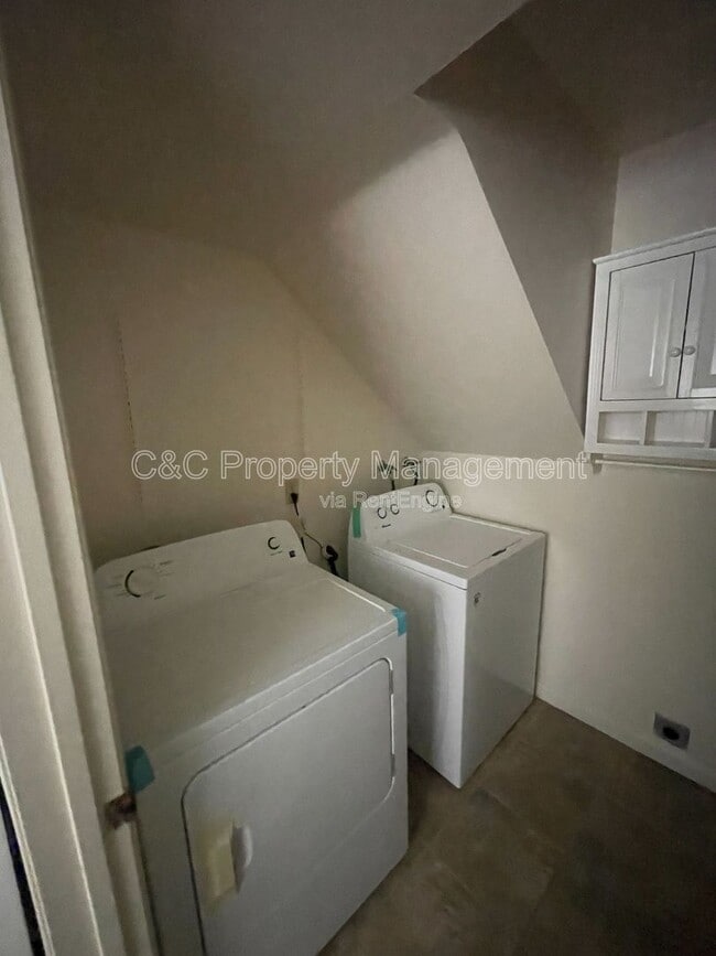 Building Photo - 42965 Corte Verde