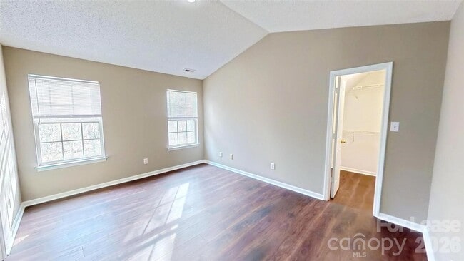 Building Photo - 15413 De Havilland Dr