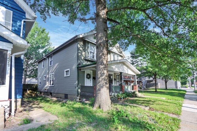 Building Photo - 2475 Indianola Ave