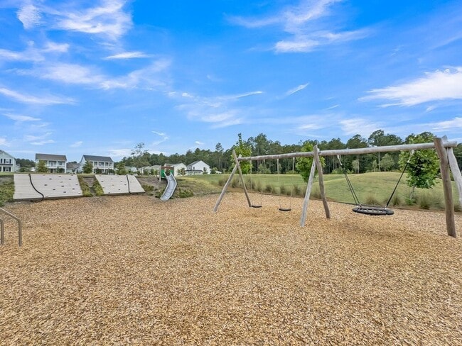 Building Photo - 146 Winding Branch Dr