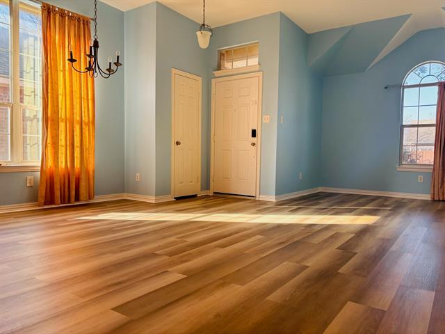 Building Photo - 1205 Oakridge Dr