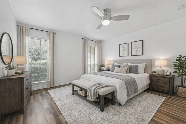 Building Photo - 4002 Ridglea Country Club Dr