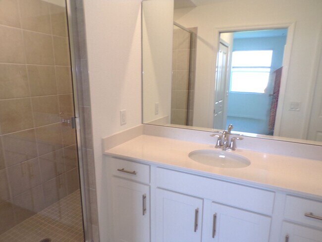 Building Photo - Brand New 3/2/2 Heritage Landing Condo