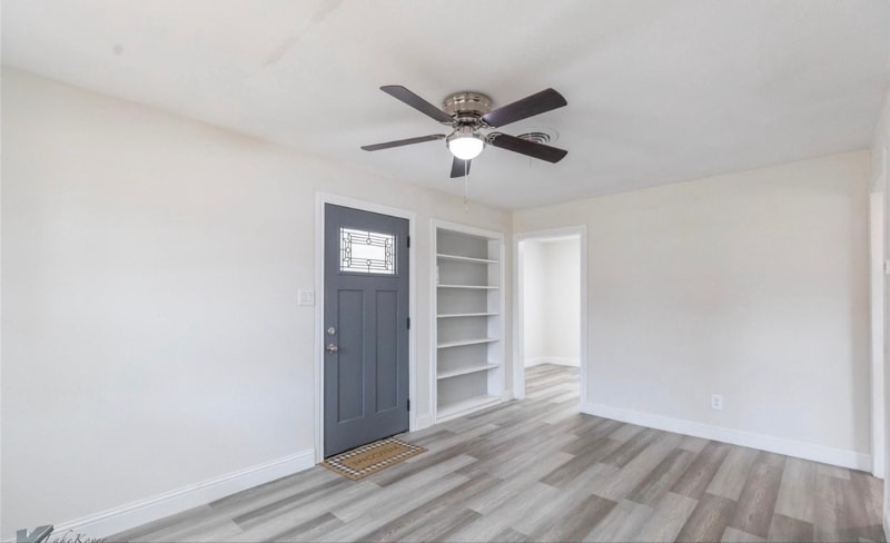 Building Photo - 1433 Park Ave