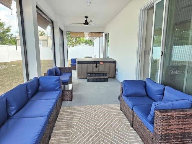 Building Photo - 2075 Jewell Ave