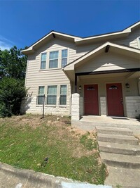 Building Photo - 106 Yegua Cir
