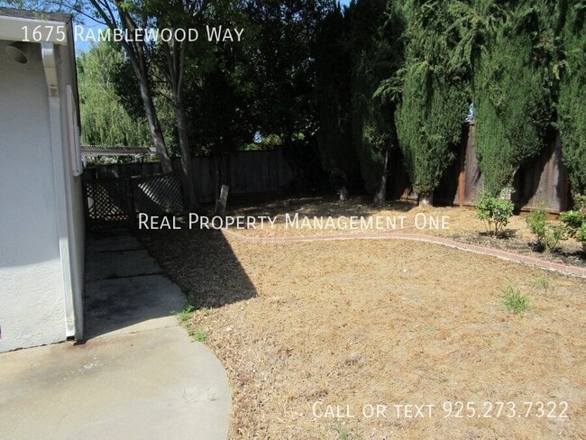 Building Photo - 1675 Ramblewood Way
