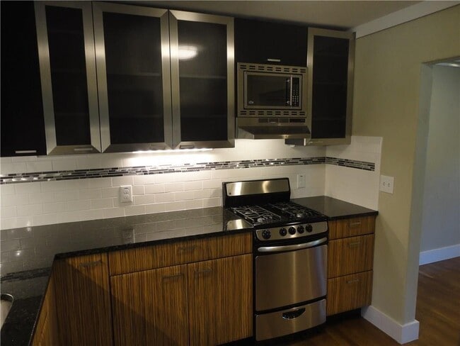 Building Photo - 3311 Speedway