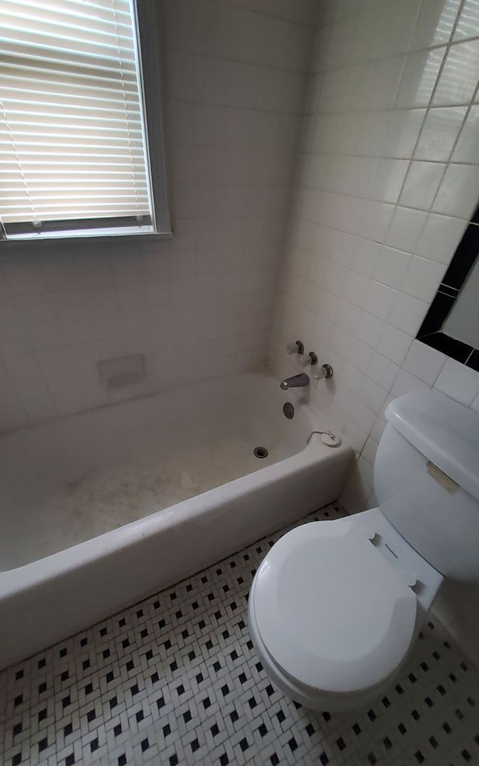 Building Photo - 1253 Dogwood Dr