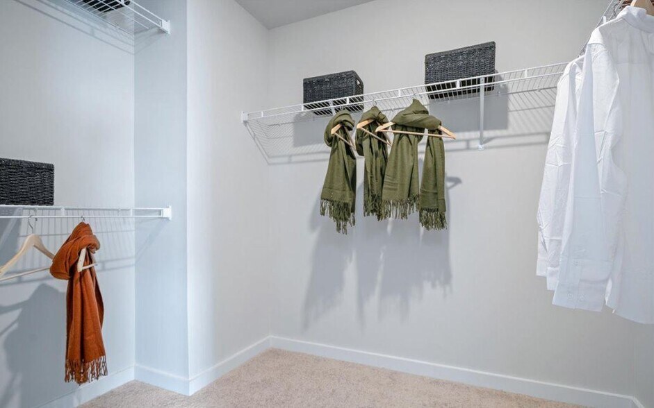 Building Photo - 34 Sumter Ave