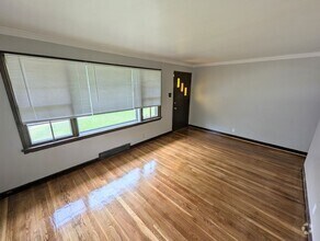 Building Photo - Deep Deal on Fathom