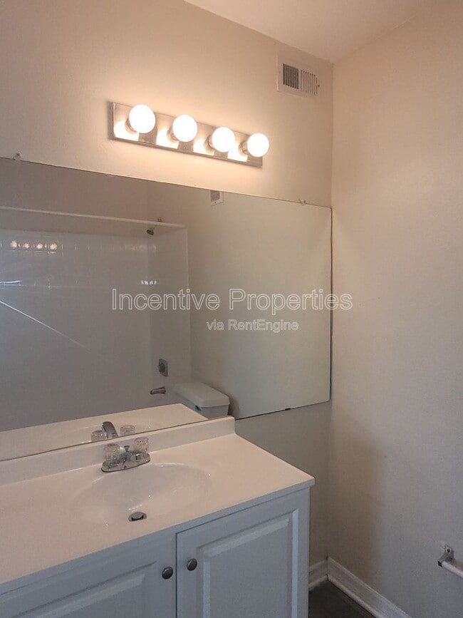 Building Photo - 4736 Walden Cir