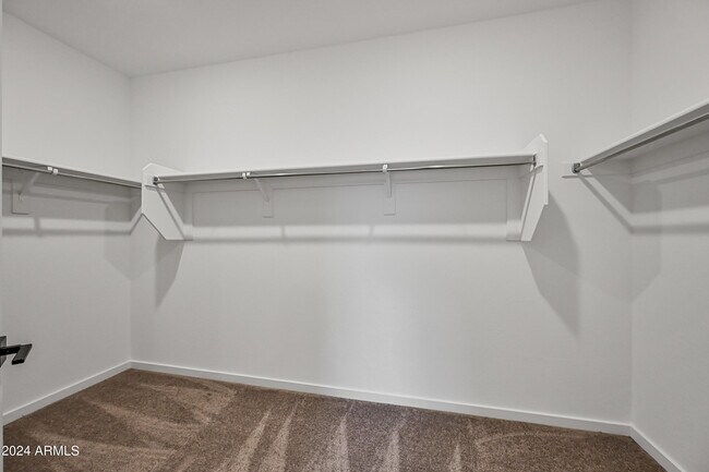 Building Photo - 25303 W Bowker St