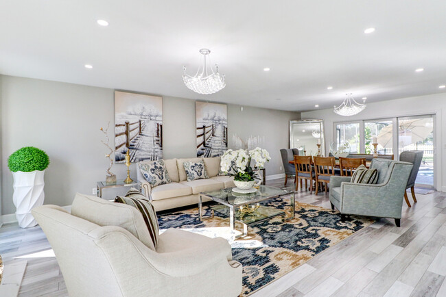 Building Photo - 16212 W Course Dr