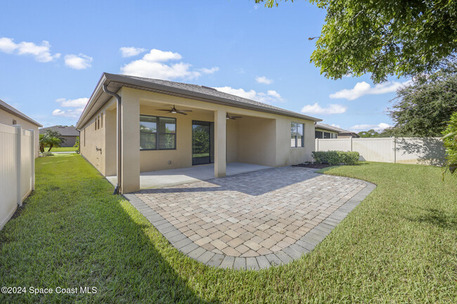 Building Photo - 4084 Caladium Cir