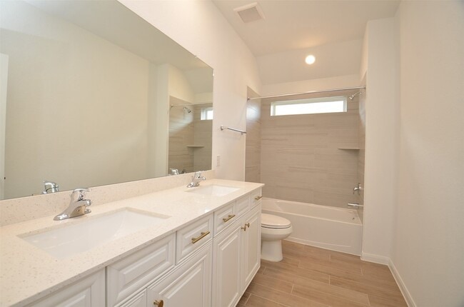 Building Photo - 5631 Pearl Vis Dr