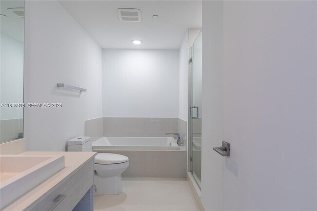 Building Photo - 55 SW 9th St