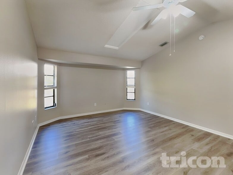 Building Photo - 7321 S Blue Sage