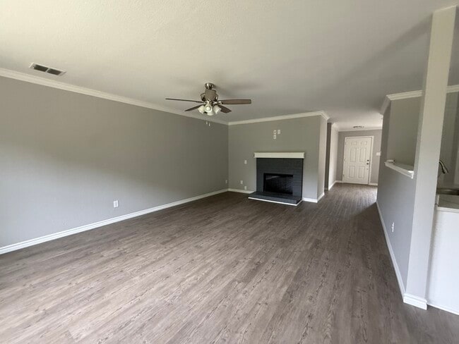 Building Photo - Home in Wylie
