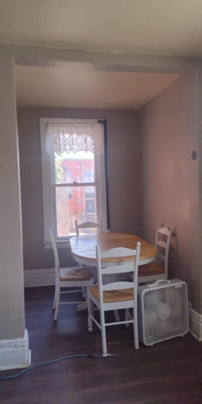 Building Photo - 869 Kenneth Ave