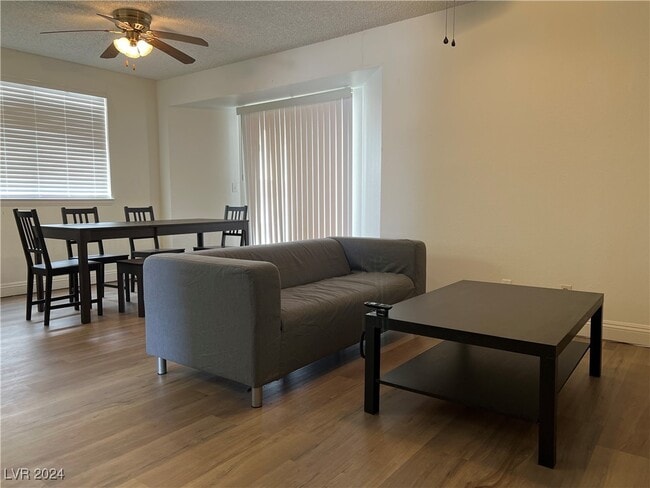 Building Photo - 8305 Aspenbrook Ave