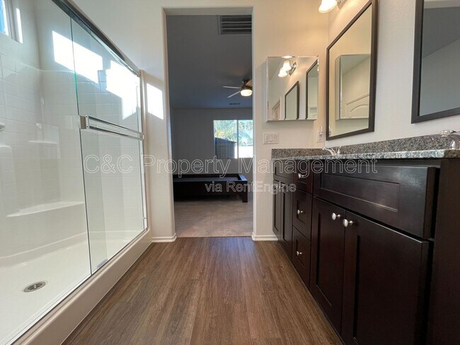 Building Photo - 620 Brittania Rd