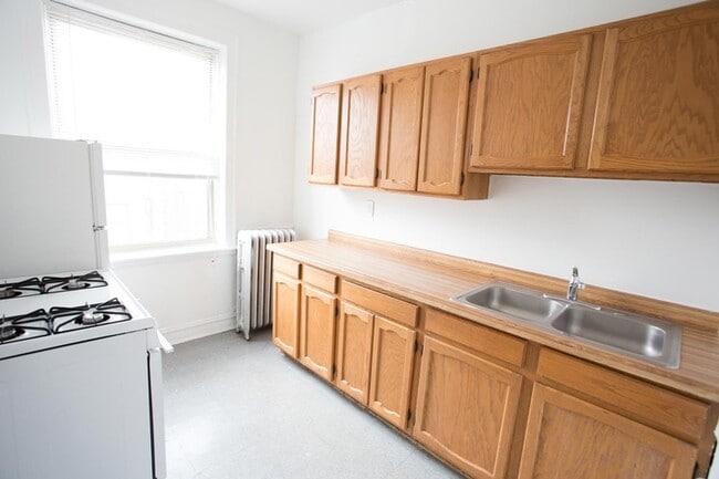 Floorplan - 5034-5046 S. Woodlawn Avenue