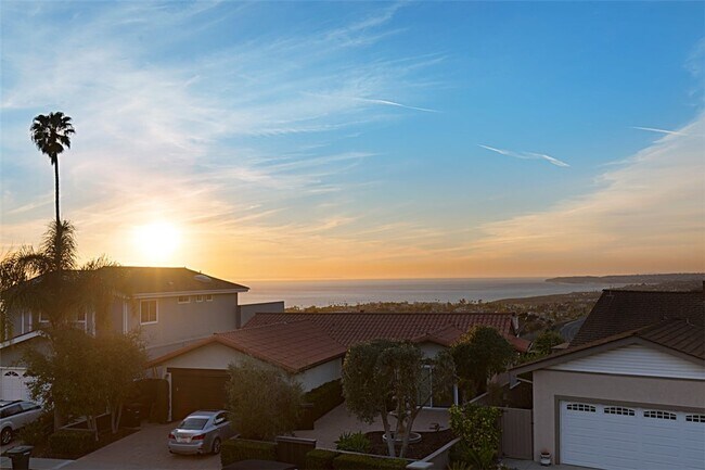 Building Photo - 232 S La Esperanza