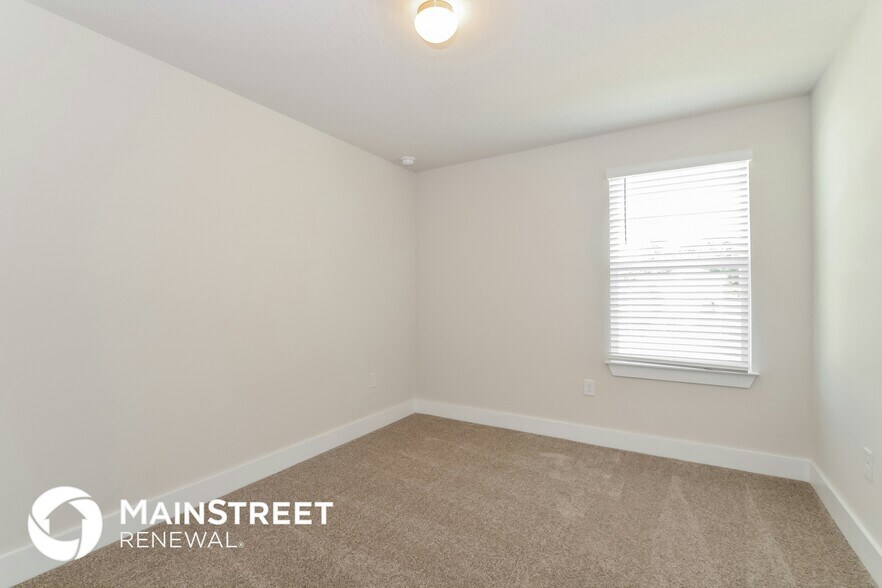 Building Photo - 317 Pine St