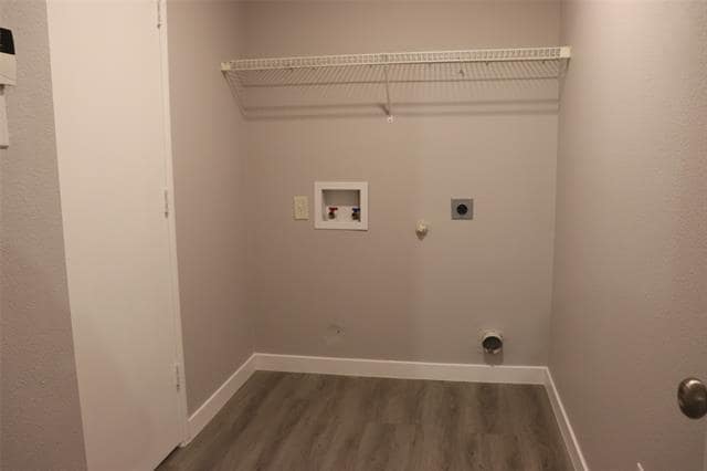 Building Photo - 1425 Knottingham Dr