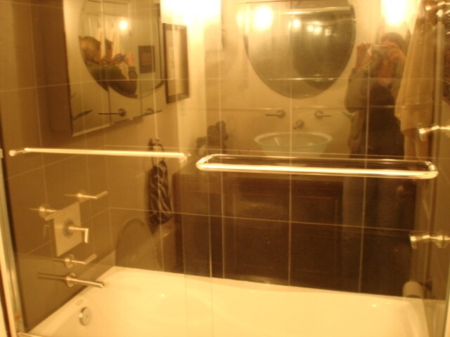 Building Photo - Gorgeous Studio in La Jolla Village!