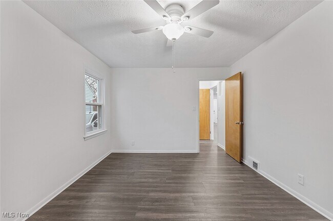 Building Photo - 23815 Woodway Rd
