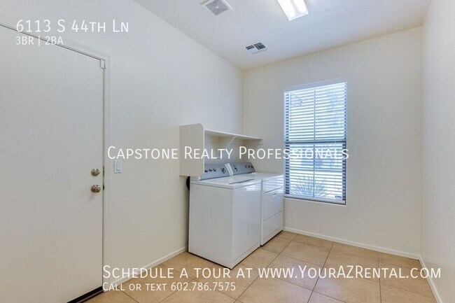 Building Photo - 6113 S 44th Ln