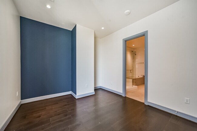 Building Photo - 4521 San Felipe St