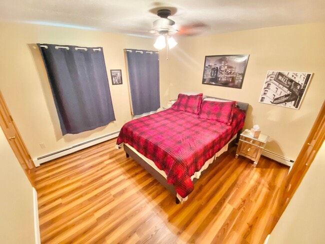 Building Photo - 3 Bedroom Apartment in Home VT Available 8/1!