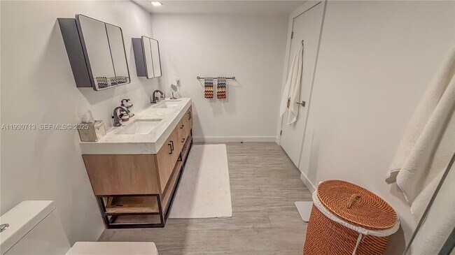 Building Photo - 9801 Collins Ave