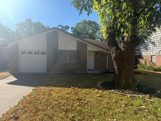 Building Photo - 241 Merribrook Trail