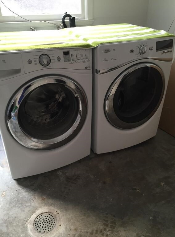 Building Photo - Comfortable and Spacious Rental Opportunity