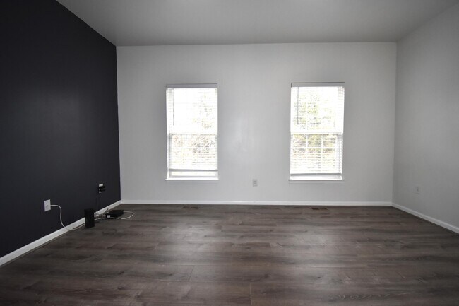 Building Photo - 44725 Ellery Ln