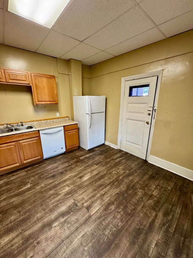 Building Photo - 1815 Locust St