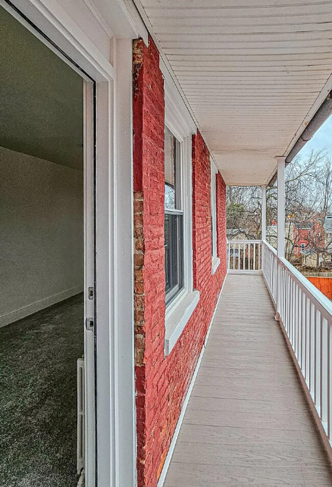 Building Photo - 16 Conestoga St