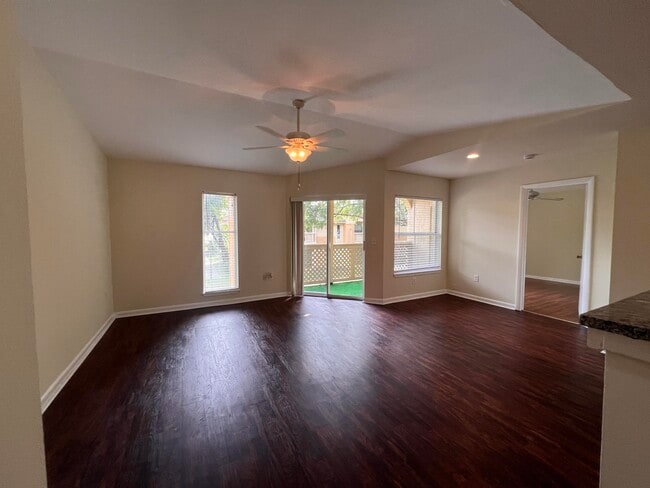 Building Photo - 4879 Via Palm Lakes