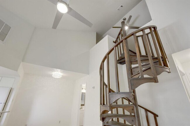 Building Photo - 2500 Burleson Rd