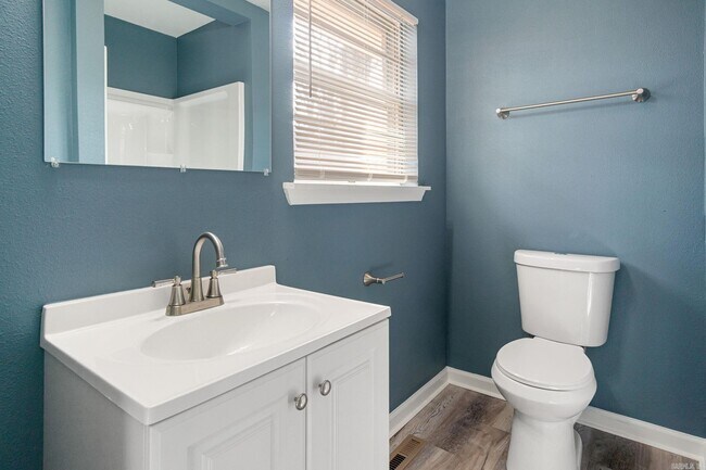 Building Photo - 5708 Alta Vista Dr