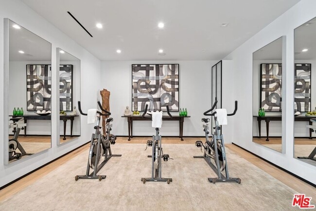 Building Photo - 1200 Angelo Dr