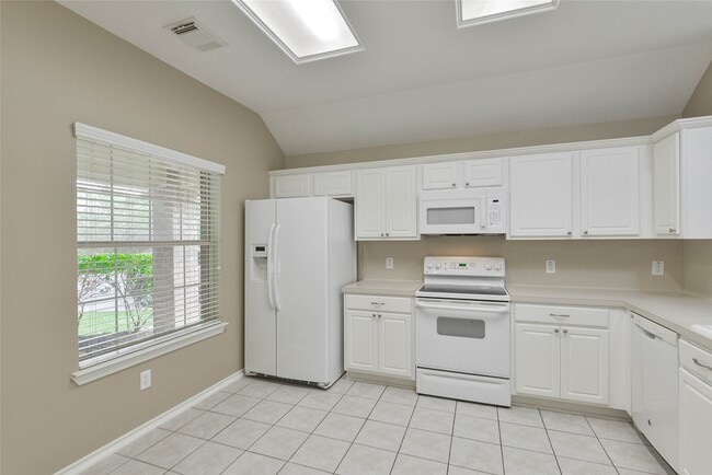 Building Photo - 6406 Caminito Trail