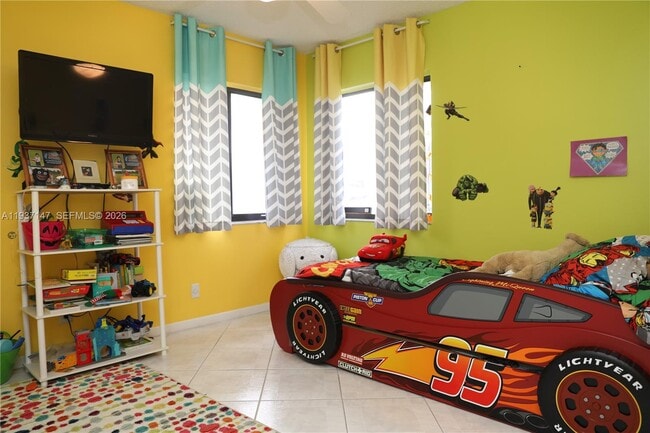 Building Photo - 1131 SW 109th Ave